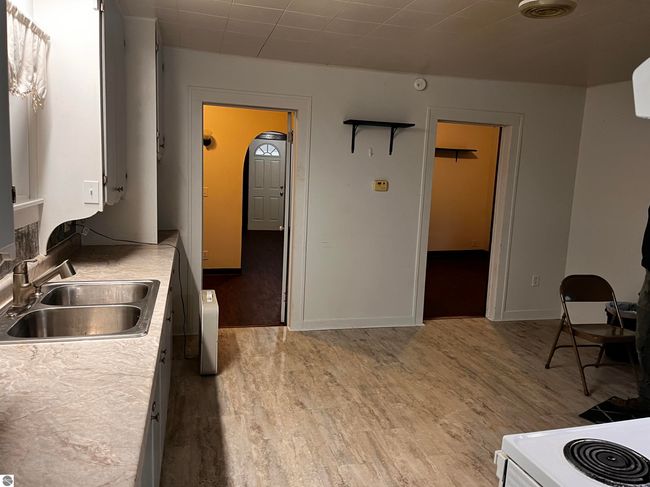 115 E Main St, House other with 3 bedrooms, 1 bathrooms and null parking in Twining MI | Image 5