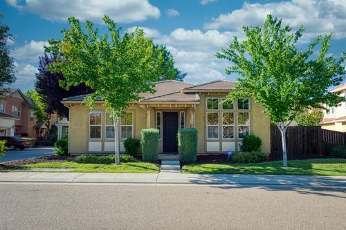 9337 Vintner Cir, Patterson, CA, 95363 | Card Image
