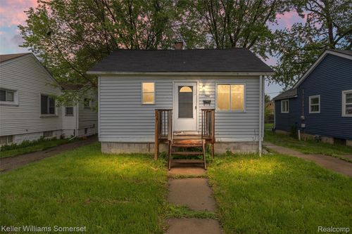 7067 Studebaker Ave, Warren, MI, 48091-3039 | Card Image