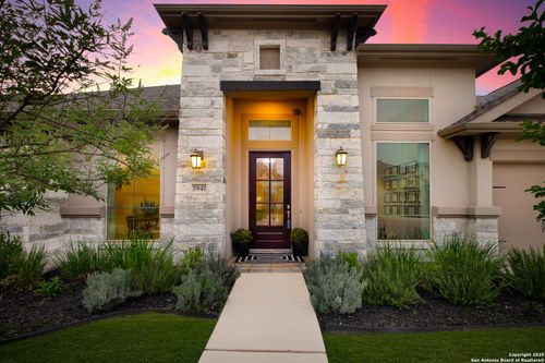 7947 Valley Crst, Fair Oaks Ranch, TX, 78015-4160 | Card Image