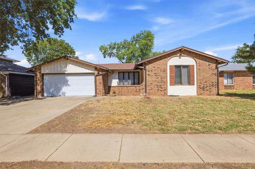 8208 E Boston St, Wichita, KS, 67207-3346 | Card Image