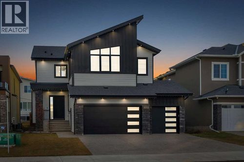 {{alt}} | Card Image