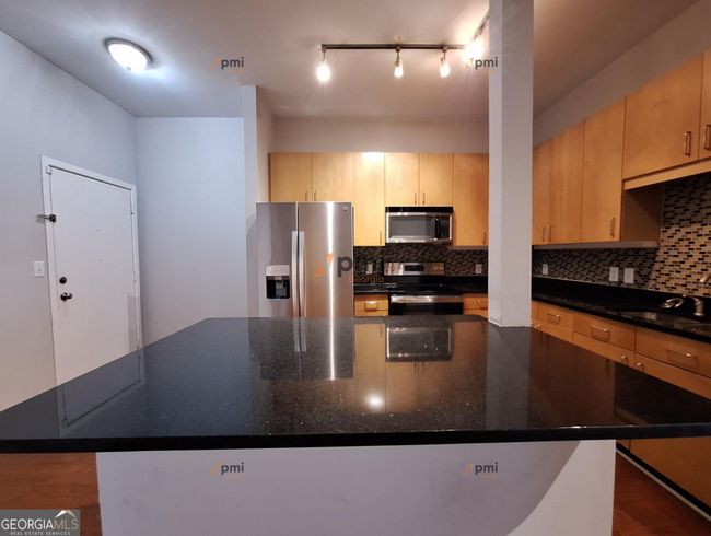 UNIT-2306 - 5300 Peachtree Rd, Condo with 2 bedrooms, 2 bathrooms and null parking in Chamblee GA | Image 4