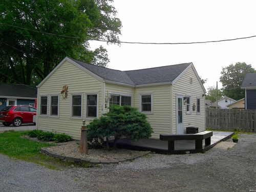 16 Ems B57 Ln, Warsaw, IN, 46582-6640 | Card Image