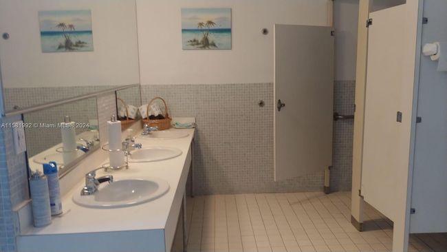 APT-1N - 500 Executive Center Dr, Condo with 2 bedrooms, 2 bathrooms and null parking in West Palm Beach FL | Image 22