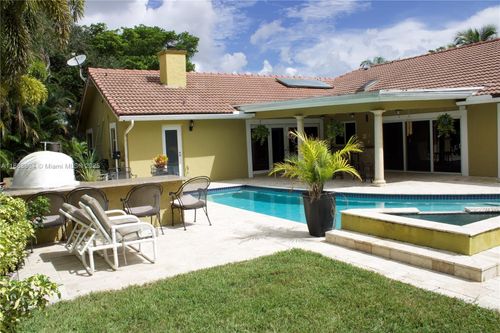 1086 113th Way, Coral Springs, FL, 33071-6375 | Card Image