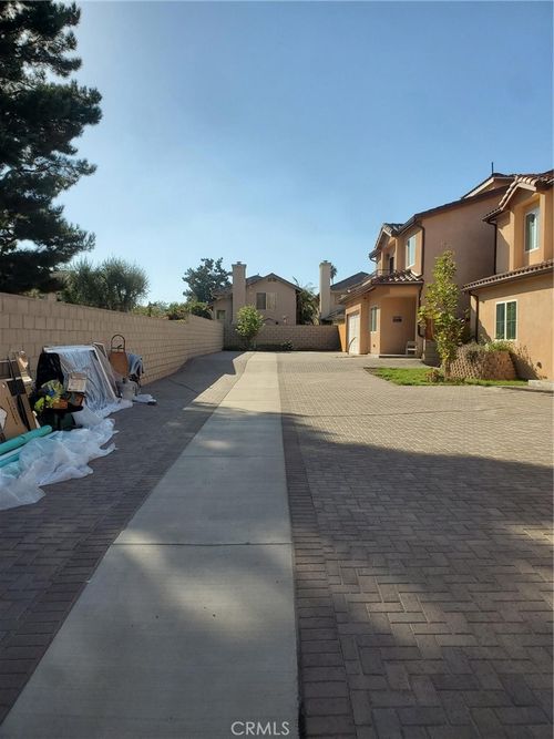 20819 W Seasons Lane, Winnetka, CA, 91306 | Card Image