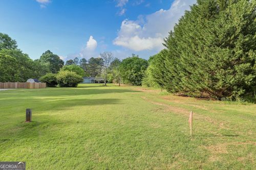 360 Seavy St, Senoia, GA, 30276-1801 | Card Image