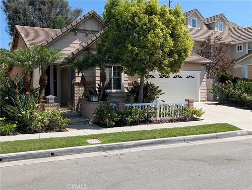 877 Launer Rd, Brea, CA, 92821-2338 | Card Image