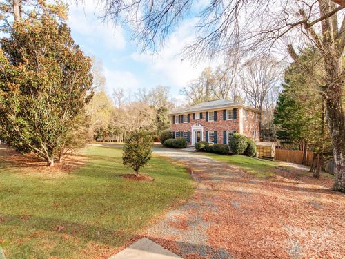 1311 Burtonwood Cir, Charlotte, NC, 28212-7012 | Card Image