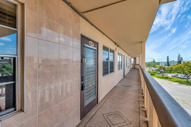 4049 Wolverton C, Condo with 2 bedrooms, 2 bathrooms and null parking in Boca Raton FL | Image 4
