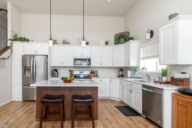 Kitchen | Image 12