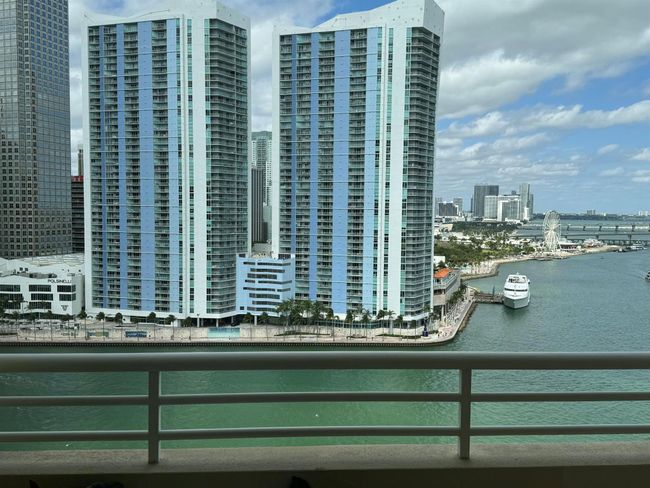 APT-1912 - 888 Brickell Key Dr, Condo with 2 bedrooms, 3 bathrooms and null parking in Miami FL | Image 43