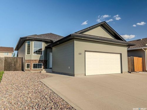 122 Mccallum Lane, Saskatoon, SK, S7R0C2 | Card Image