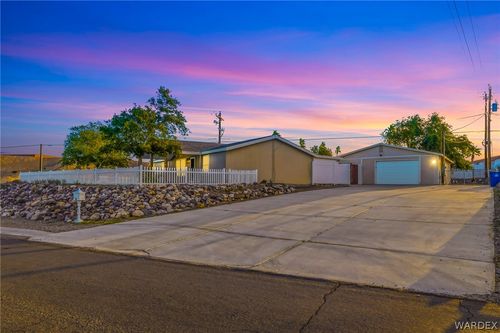 1996 Ramar Rd, Bullhead City, AZ, 86442-7022 | Card Image