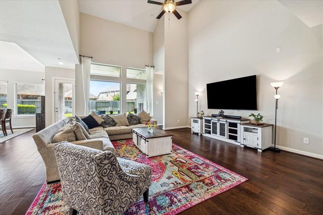 18311 Windspring Falls Ln, House other with 4 bedrooms, 5 bathrooms and 3 parking in Cypress TX | Image 6