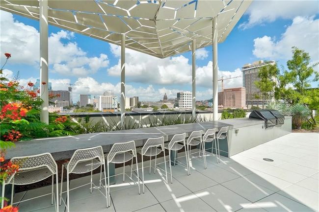 Amenity alert: BBQ grills and bartop lounge space with ALL the views! | Image 30