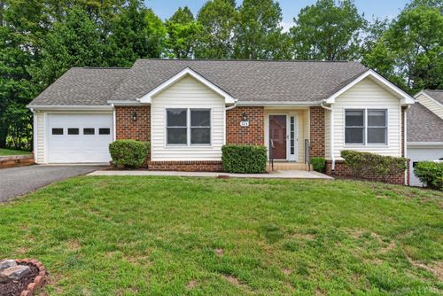 123 Village Park Ct, Lynchburg, VA, 24501-2459 | Card Image