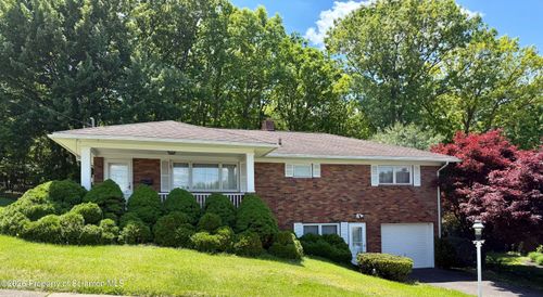 207 Yesu Dr, Scranton, PA, 18505-2748 | Card Image