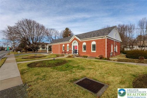 707 New Brunswick Ave, Phillipsburg, NJ, 08865-3913 | Card Image