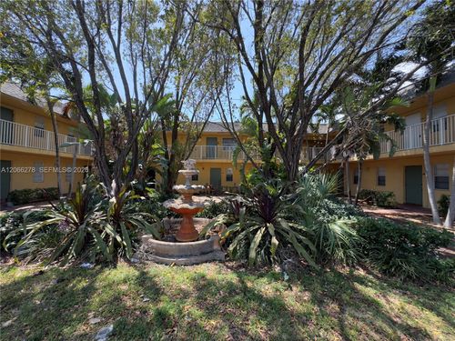 23-4061 N Dixie Highway, Oakland Park, FL, 33334 | Card Image