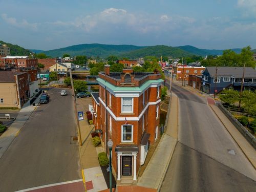 11 Boylston St, Bradford, PA, 16701-6506 | Card Image