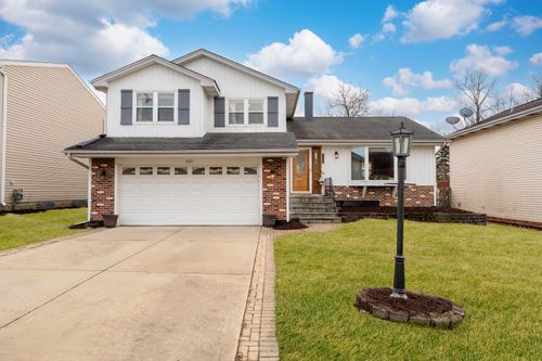 1031 W Shedron Way, Lombard, IL, 60148-4845 | Card Image