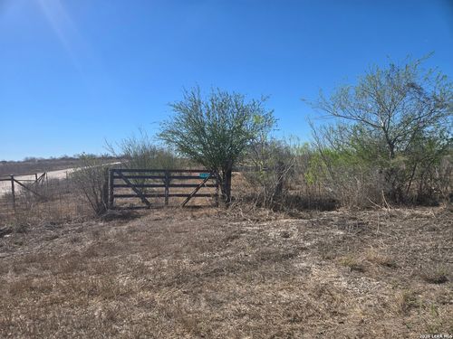 9239 Cr 123, Pawnee, TX, 78145 | Card Image