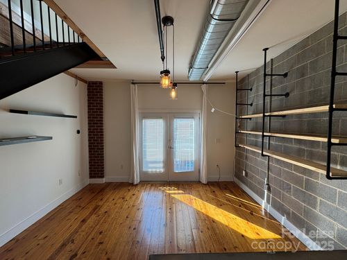 unit-205-3205 N Davidson St, Charlotte, NC, 28205-1073 | Card Image