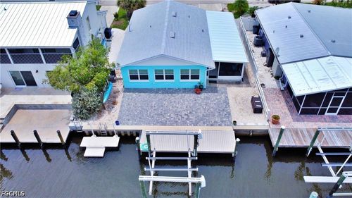 2691 Geary St, MATLACHA, FL, 33993-9742 | Card Image