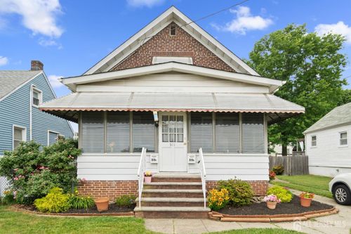 2-511 Garden Ave, Woodbridge, NJ, 07095-3746 | Card Image
