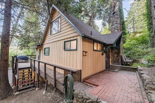442 Valley Rd, Crestline, CA, 92325-9354 | Card Image