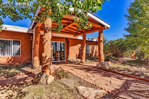 5250 Oak Grove Cir, Westcliffe, CO, 81252-9252 | Card Image