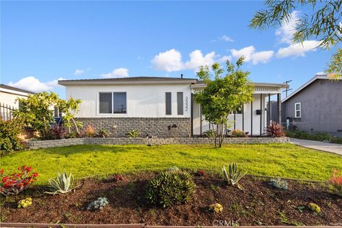 3332 W 134th St, Hawthorne, CA, 90250-6314 | Card Image