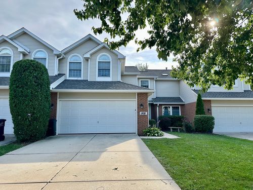 8438-8438 Chicory Ct, Darien, IL, 60561-1770 | Card Image