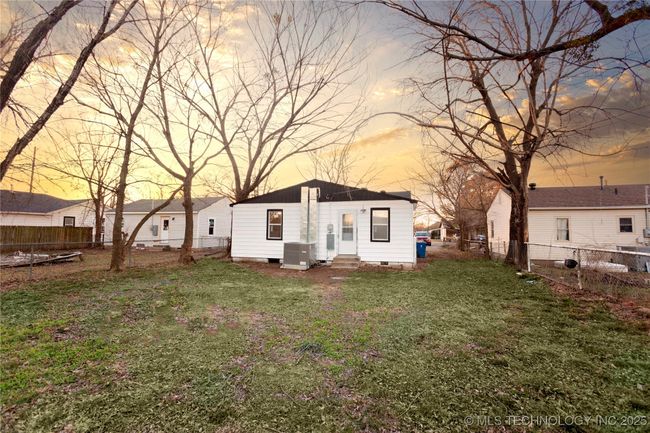 2020 N 14 Th St, House other with 3 bedrooms, 2 bathrooms and null parking in McAlester OK | Image 26