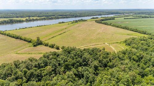 10157 Clifton Rd, Savannah, TN, 38372 | Card Image