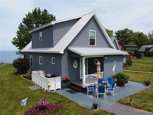 250 Danielle Dr, Hamlin, NY, 14464-9422 | Card Image