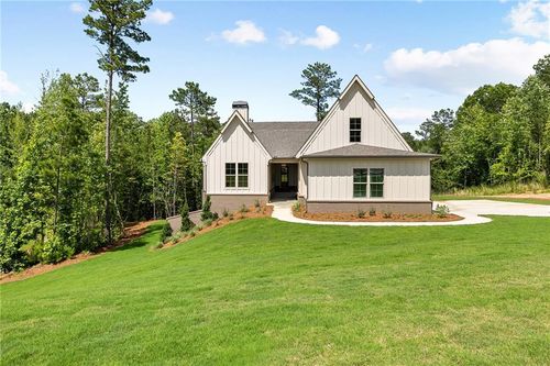 105 Forest Berry Ct, Newnan, GA, 30265-2669 | Card Image