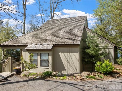 19 Lookout Loop, Burnsville, NC, 28714-1248 | Card Image