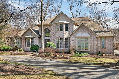 4871 Cider Hill Dr, Rochester, MI, 48306-1609 | Card Image