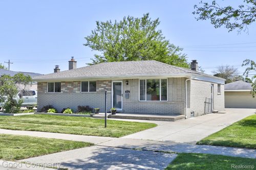 2742 Downey Dr, Troy, MI, 48083-2432 | Card Image