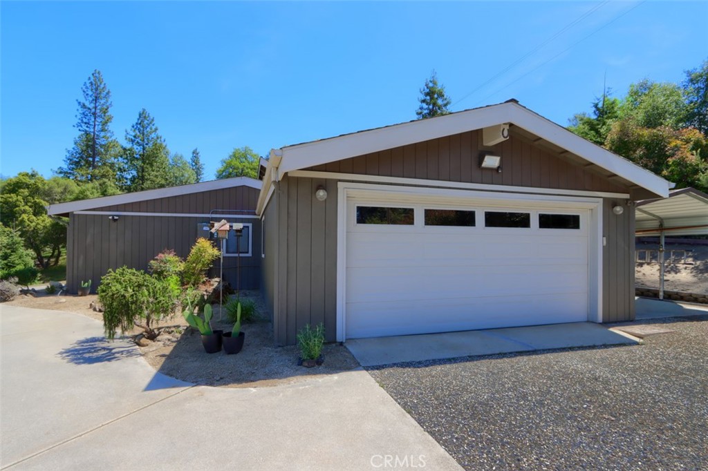Residential in Oakhurst 3