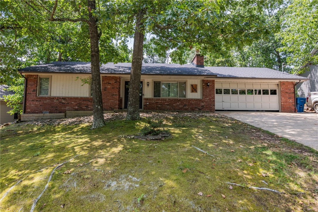 Bingley Ln, Bella Vista, AR 72714