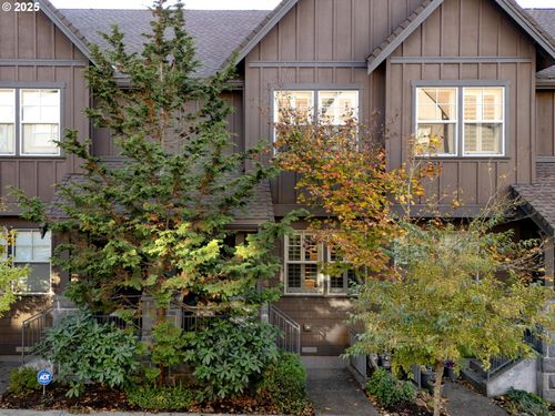 653 Sw Foresta Ter, Portland, OR, 97225-7056 | Card Image