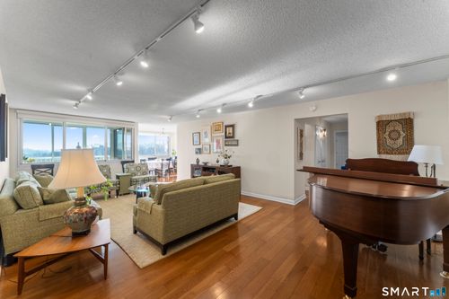 apt-10a-1 Strawberry Hill Ave, Stamford, CT, 06902-2611 | Card Image