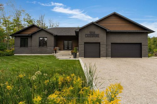 1016 Lakeshore Rd E, Oro Medonte, ON, L0L1T0 | Card Image