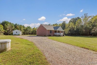 12827 White Oak Road, House other with 3 bedrooms, 2 bathrooms and null parking in Dewitt VA | Image 3