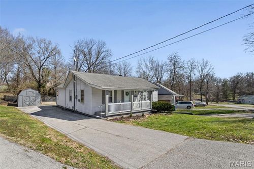 2425 La Salle Dr, Alton, IL, 62002-4827 | Card Image