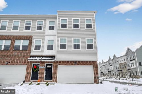 70 Continental Way, BRIDGEPORT, PA, 19405-4102 | Card Image